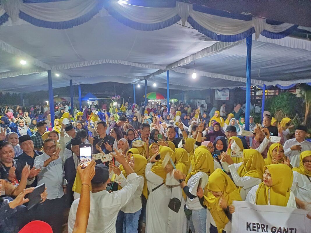 Warga Taman Raya mengakui sejak dulu telah mendukung calon Gubernur Kepri, H. Muhammad Rudi bahkan sebelum maju gubernur.